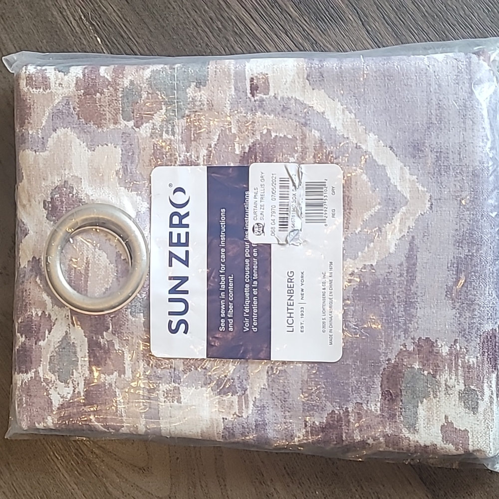 Sun Zero Curtain panel Reg Trellis GRY